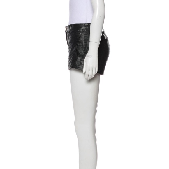 LAMARQUE COLLECTION Laser-Cut Leather Shorts- SZ 0 - Picture 3 of 6